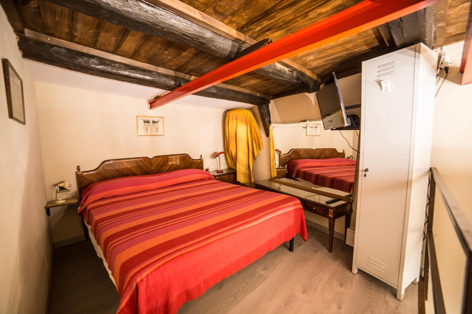 Colonna Bed Bed & Breakfast Naples Exterior photo