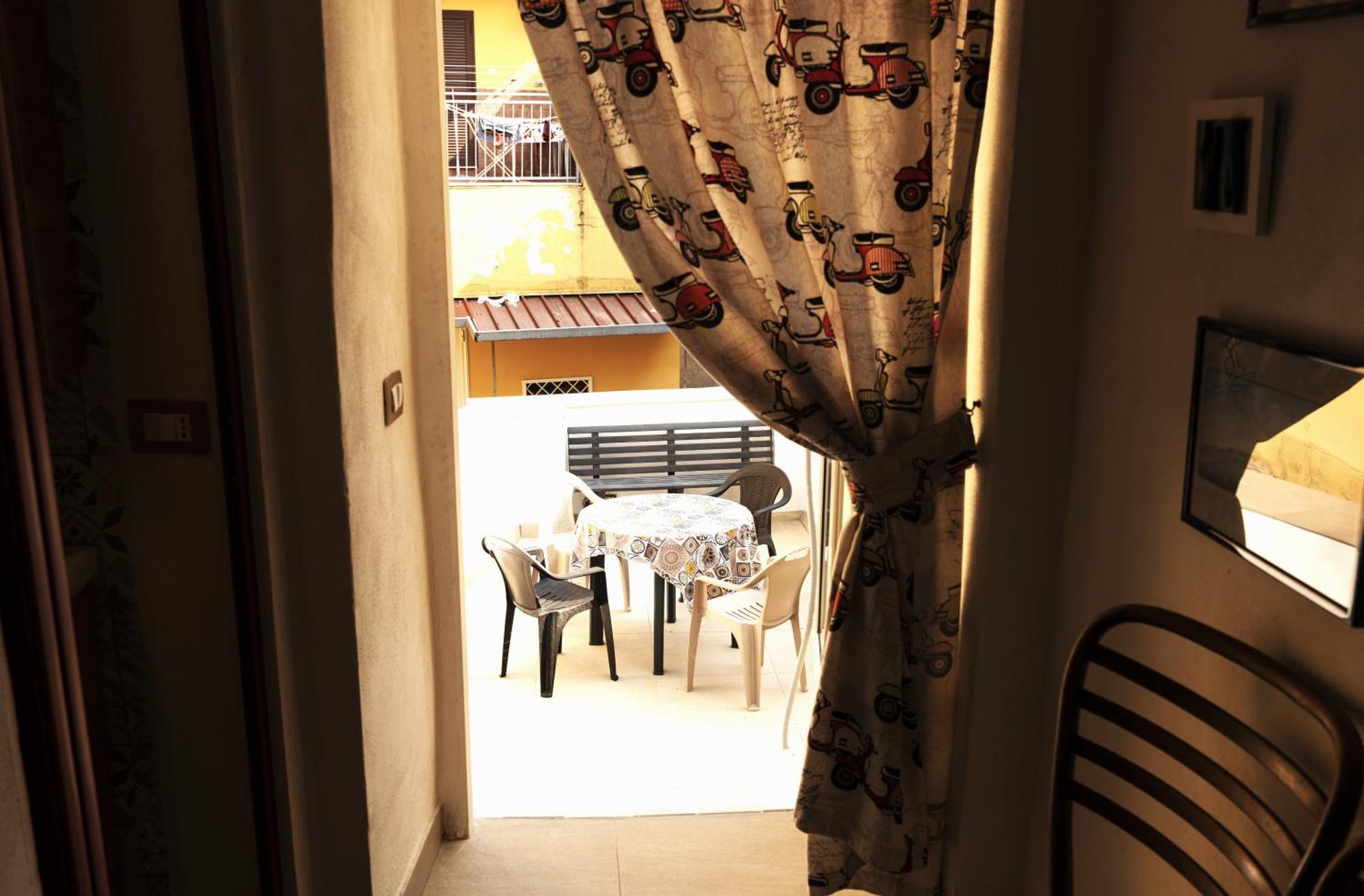 Colonna Bed Bed & Breakfast Naples Exterior photo